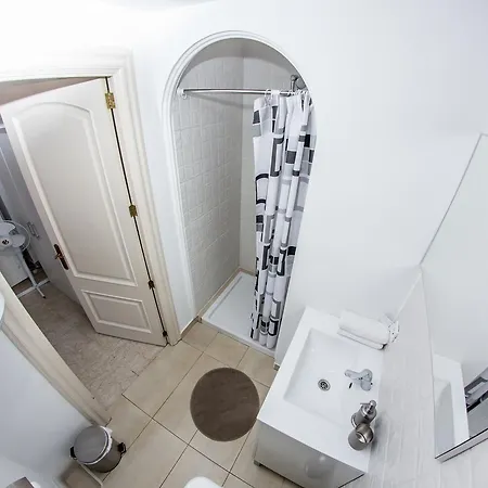 Perla Seven And Apartahotel 2*