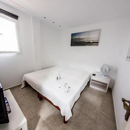 Perla Seven And Apartahotel 2*